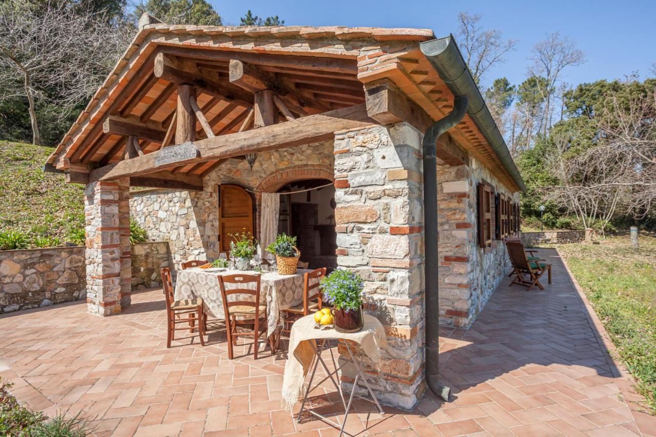 Casa Nel Bosco Villa Sassetta Bagian luar foto